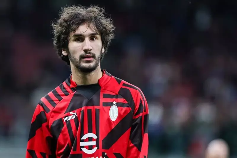 ياسين عدلي لاعب ميلان